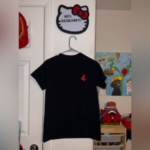 YG graphic tee